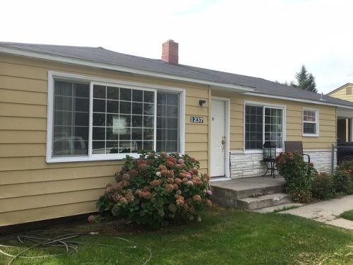 1237 Cherry St, Wenatchee, WA 98801-3177