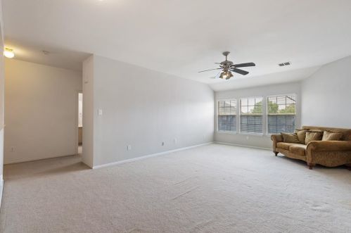 6417 Autumn Trl, Frisco TX  75056-7124 exterior