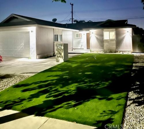 11514 Elvins St, Lakewood CA  90715-1218 exterior