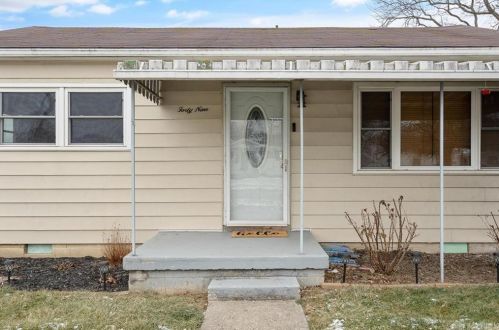 49 Lawson Ave, New Lebanon OH  45345-1415 exterior