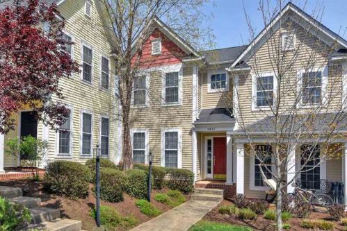 5432 Hill Top St, Crozet, VA 22932-3167