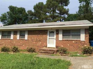 8 Hawaii Ct, Durham, NC 27713-1137