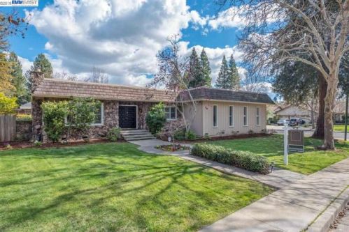 598 Old Orchard Dr, Danville, CA 94526-3657