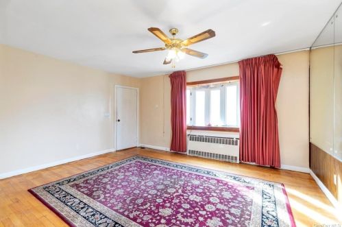 1500 Terrace Blvd, New Hyde Park, NY 11040-3904