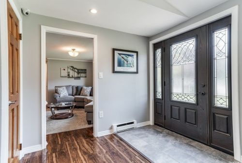 129 Crystal Brook Hollow Rd, Mount Sinai NY  11766-2102 exterior