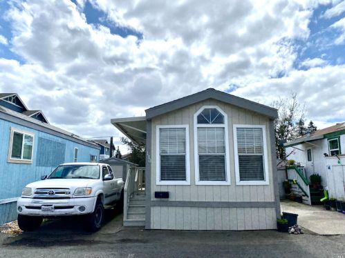 110 El Crystal Dr, Santa Rosa CA  95409-7909 exterior