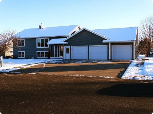 616 Skyview Ave, Cameron, WI 54822-7710