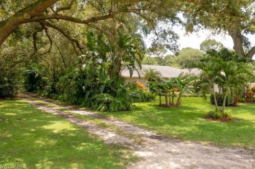 216 Greenwood Ave, Lehigh Acres FL 33972-4030 exterior