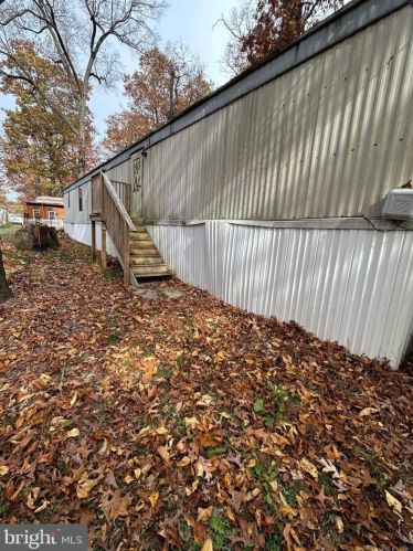 200 Lower Loop Rd, Dauberville, PA 19533-9404