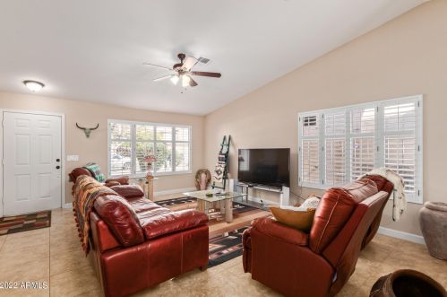 9229 Fairfield St, Mesa, AZ 85207-5259