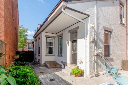 905 Monroe St, Newport KY  41071-2246 exterior