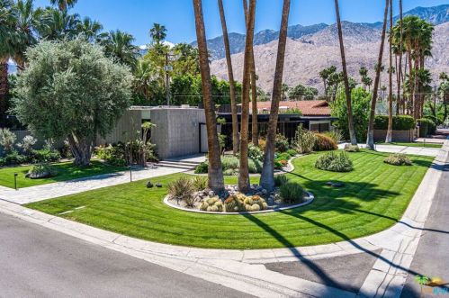 1207 Calle De Maria, Palm Springs CA  92264-8503 exterior