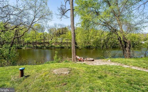 4956 Skippack Pike, Collegeville PA  19473-2049 exterior