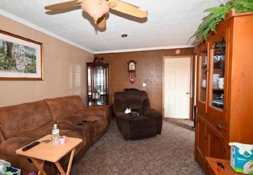 1612 Bumford Rd, Marion, OH 43302-9416