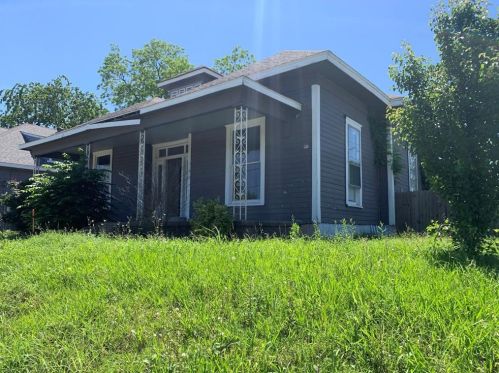 2604 Wellington St, Greenville, TX 75401-3839