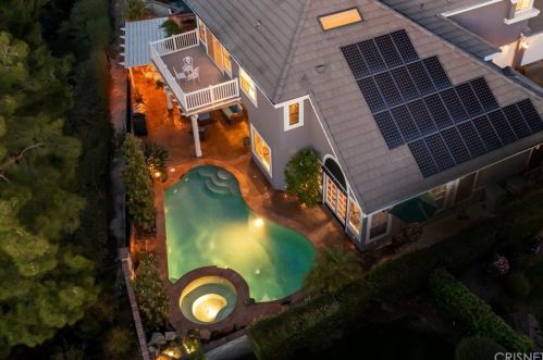 24507 Moorhen Ct, Santa Clarita, CA 91355-3526