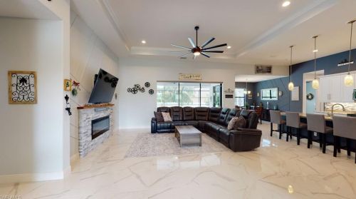 2121 47th Ter, Cape Coral, FL 33914-6742