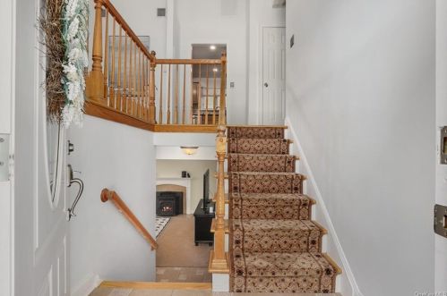 1437 Hanover St, Yorktown Hgts, NY 10598-5900