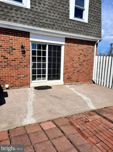 946 Allenview Dr, Navy Sup Dpt PA  17055-8605 exterior