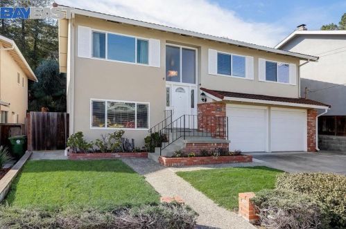 16651 Kildare Rd, San Leandro CA  94578-1215 exterior