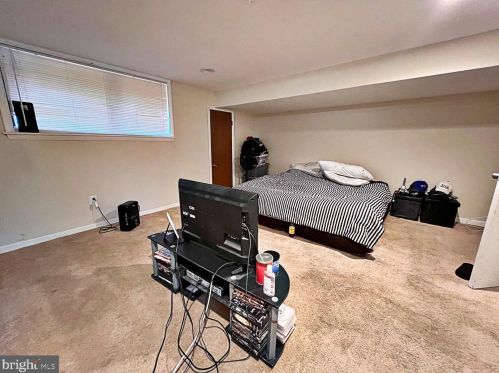 81 Chatham Ct, Dover DE  19901-3934 exterior