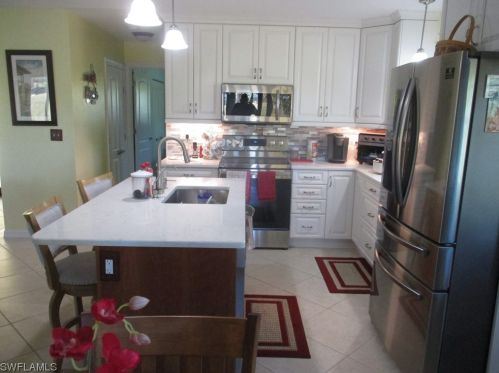 4472 Lake Heather Cir, Saint James City FL  33956-2614 exterior