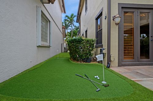 4115 Artesa Dr, Boynton Beach FL  33436-2628 exterior