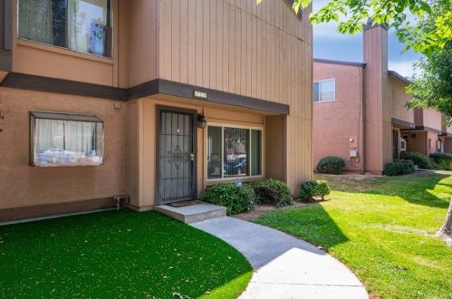 114 Tamarisk St, Redlands, CA 92373-4523
