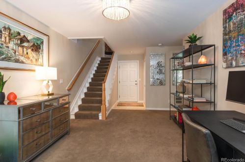 387 Ogden St, Denver CO 80205-5137 exterior