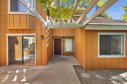 8 Alameda Park Cir, Chico CA 95928-4174 exterior