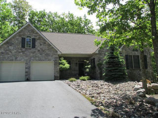 176 Silver Cloud Ln, Hazle Township, PA 18202-9141