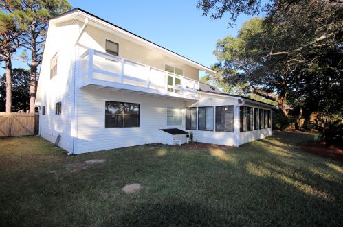 61 Lake Lorraine Cir, Shalimar FL  32579-1617 exterior