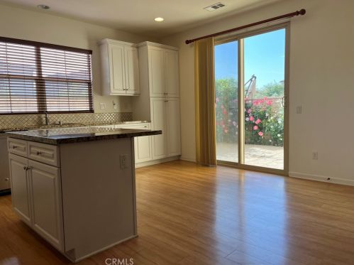 22030 Propello Dr, Santa Clarita CA  91350-8547 exterior