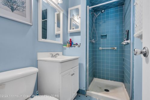 81 Oakland Dr, Bricktown NJ  08724-4560 exterior