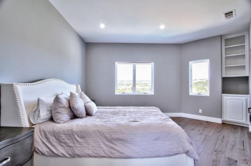 47480 Sandia Creek Dr, Temecula CA  92590-4129 exterior