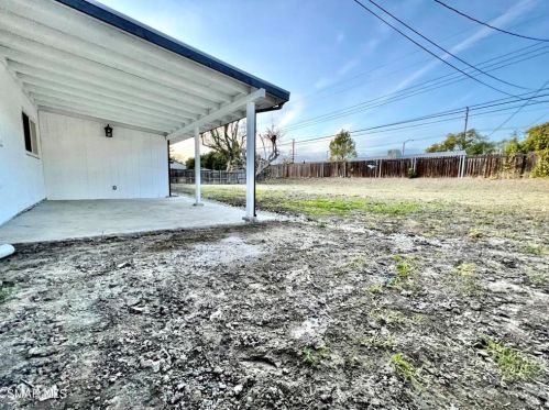 1663 Sutter Ave, Simi Valley CA  93065-4540 exterior