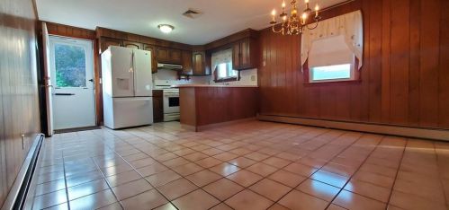 133 Borden Ave, Providence, RI 02919-3717