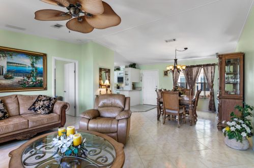 3005 Bimini Bay, Boynton Beach FL  33436-2207 exterior