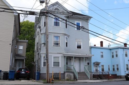 194 West St, Lawrence MA  01841-3444 exterior