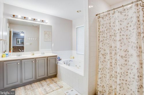 203 Spotslee Dr, Spotsylvania VA  22551-2533 exterior