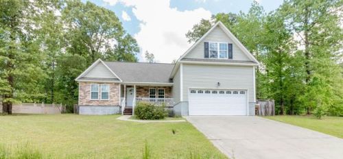 244 Blue Creek Farms Dr, Jacksonville, NC 28540-3171