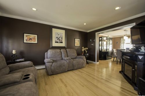 1571 13th St, Babylon NY  11704-3225 exterior