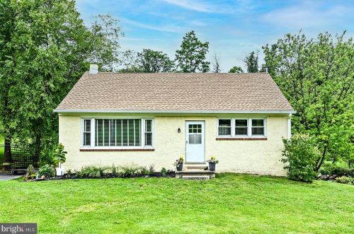 165 Gallagherville Rd, Downingtown, PA 19335-2249