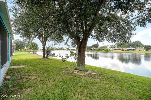 1310 Berryhill Dr, Melbourne, FL 32934-7256