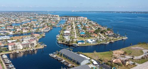 2002 47th St, Cape Coral, FL 33904-8744