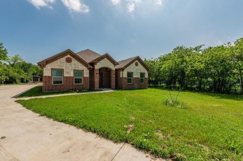 4016 Collin St, Fort Worth, TX 76119-3932