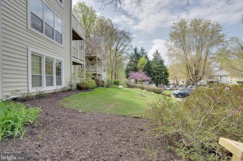 7779 Willow Pt Dr, Falls Church VA  22042-7536 exterior