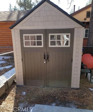 1104 Robinhood Blvd, Big Bear City CA  92314-9376 exterior