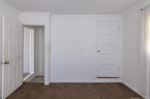 222 Emmett Ave, Derby CT 06418-1258 exterior