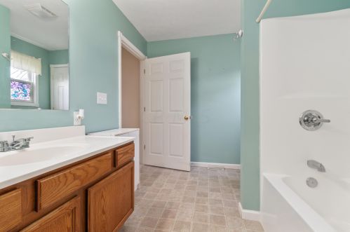 136 Prospect Ave, Bellefontaine OH  43311-1518 exterior